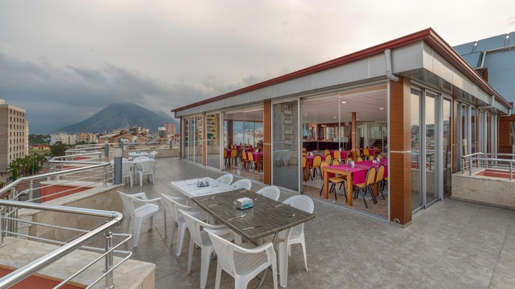 Zel Hotel - Teras Cafe